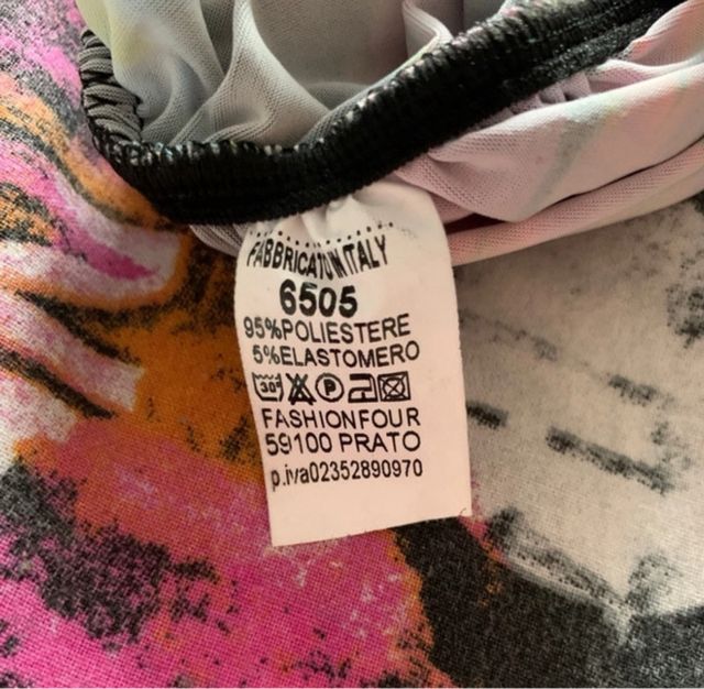 Vestito asimmetrico sfumato nuovo