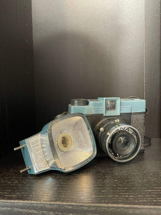 Diana F