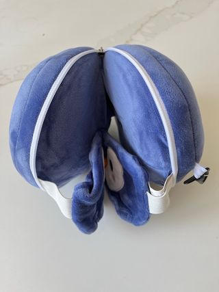 Antifaz y almohada para viajes