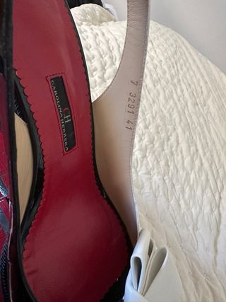 Carolina Herrera sandals black and white 