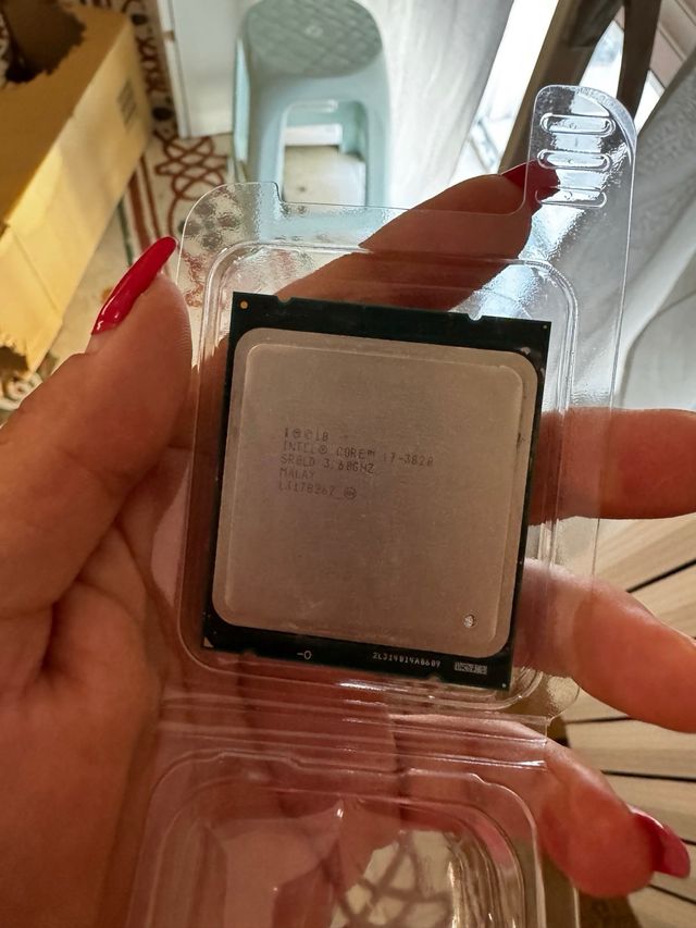 Processore Intel i7 - 3820