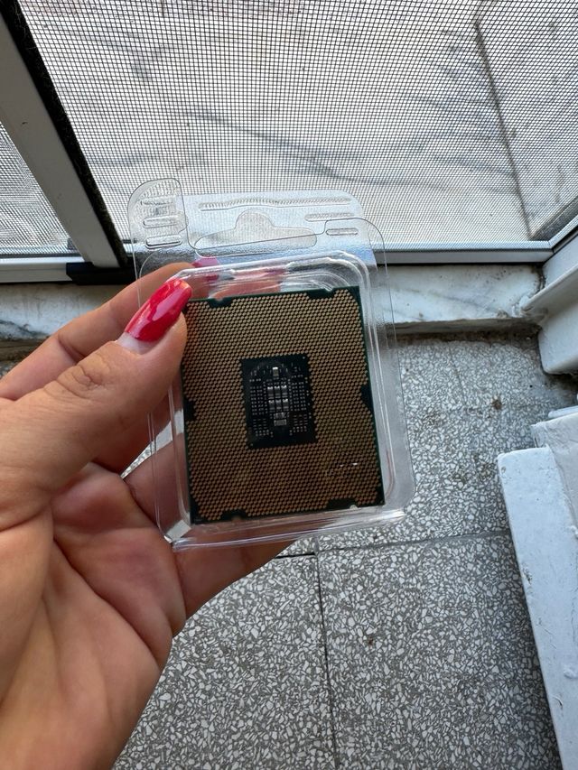 Processore Intel i7 - 3820