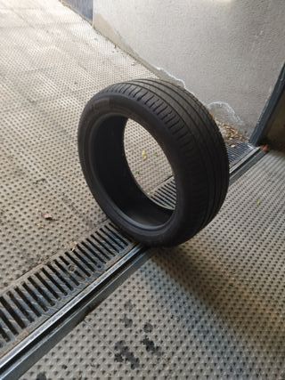 Cubierta neumático 235/45 R 18