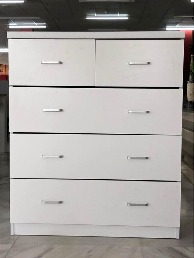 COMODA NUEVA DISPONIBLE EN 2 COLORES!