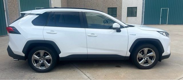 Toyota RAV4 2021
