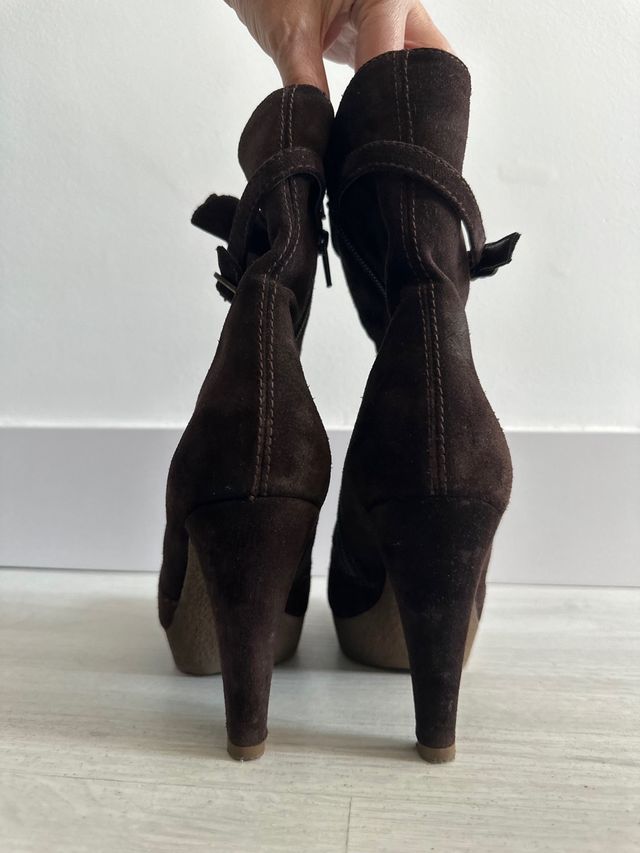 Botines de ante Unisa