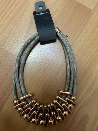 Collar