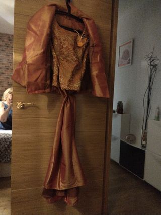 Vestido de fiesta tres piezas t. 40,42