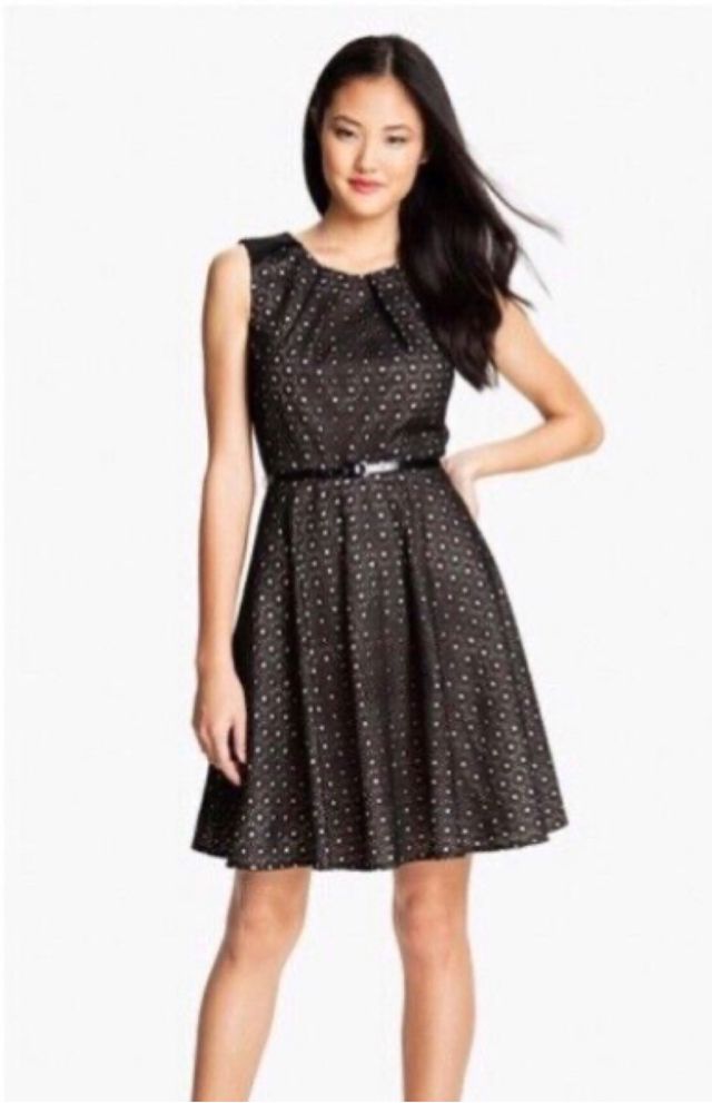 Vestido de cóctel Vince Camuto