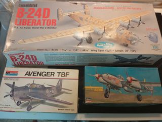 Maqueta de avión madera de balsa