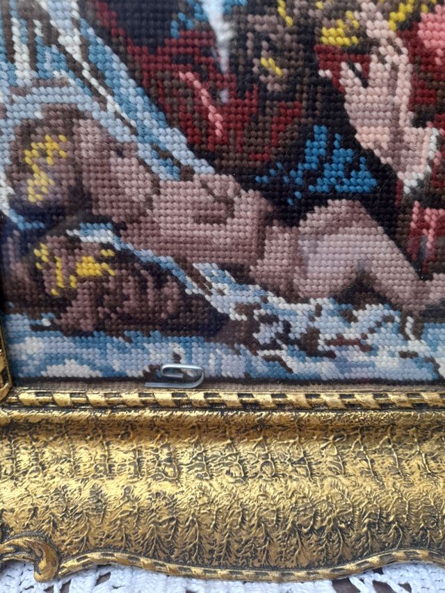 CUADRO RELIGIOSO VINTAGE. PUNTO DE CRUZ