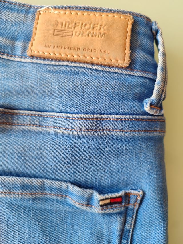 short Tommy Hilfiger