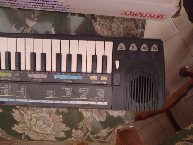 PIANOLA BONTEMPI DIGITAL KEYBOARD B-40
