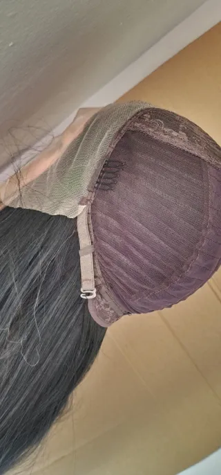 Peluca marrón corta