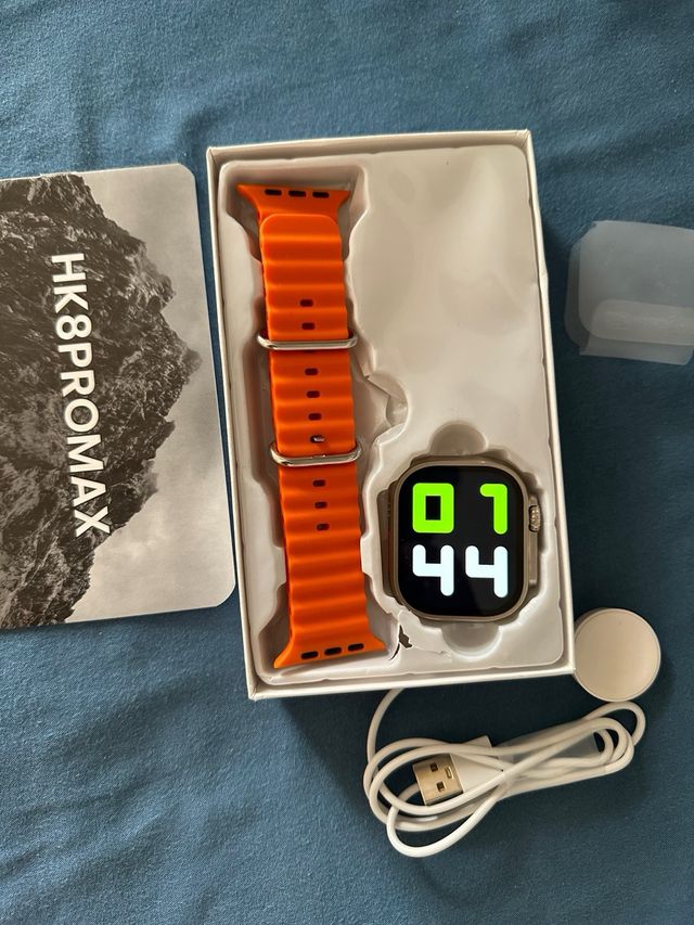 Smart Watch HK8PROMAX indossato poche volte