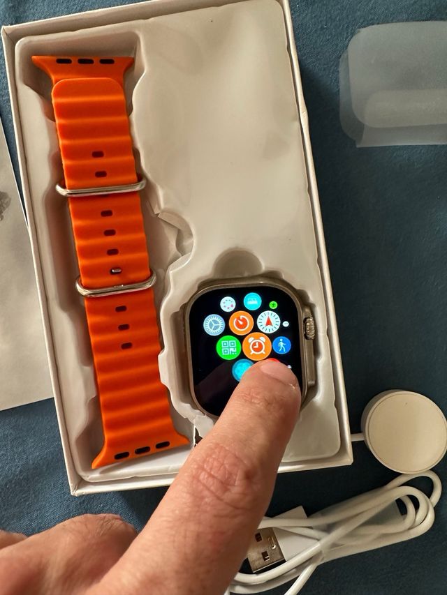 Smart Watch HK8PROMAX indossato poche volte