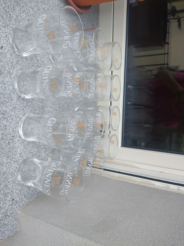 12 bicchieri originali Guinness