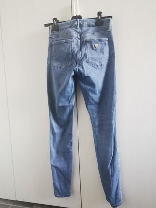 N.2 Jeans donna marca Guess 