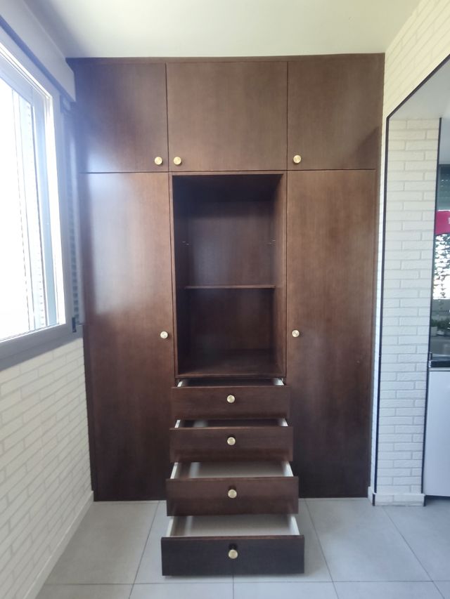 FABRICAMOS TUS ARMARIOS A MEDIDA