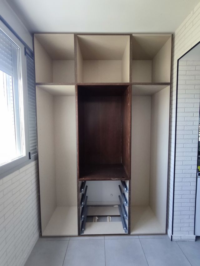 FABRICAMOS TUS ARMARIOS A MEDIDA