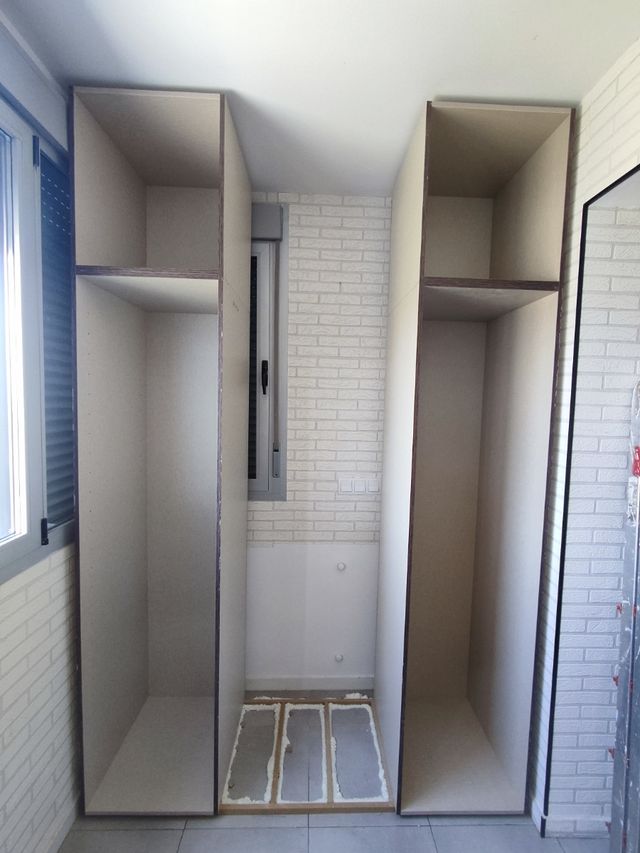 FABRICAMOS TUS ARMARIOS A MEDIDA