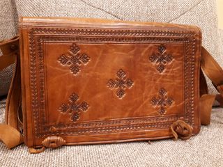 Bolso de cuero artesanal sin estrenar
