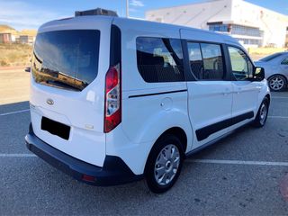 Ford Grand Tourneo Connec 2015