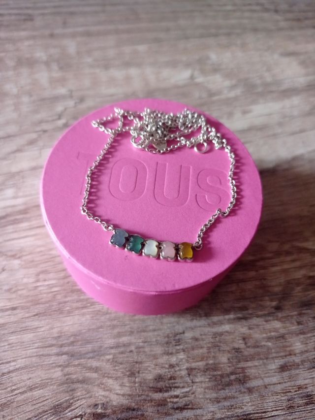 Gargantilla nueva...46 c.m.t...de largo.marca TOUS