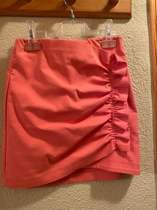 Falda rosa de zara 