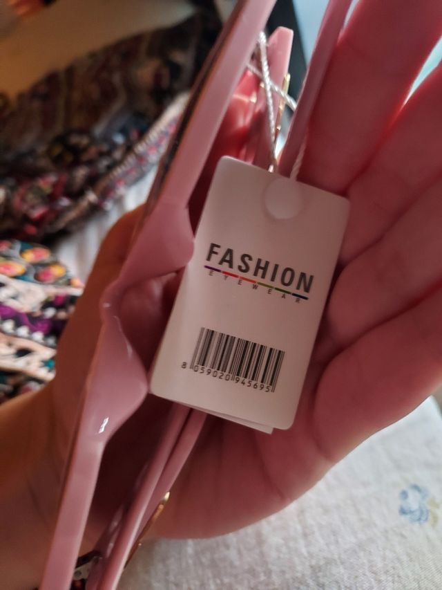 Occhiali da sole rosa oro