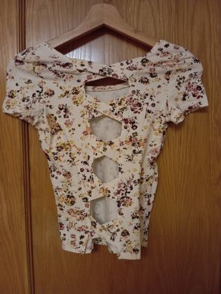 Camiseta Bershka 