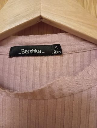 Camiseta Bershka 