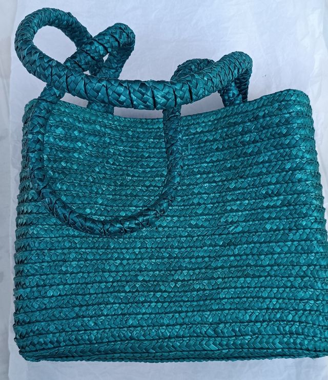 Bolso de rafia