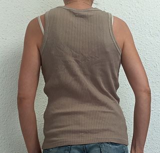 Camiseta tirantes color crudo