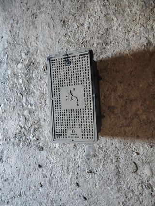 Arcón suelo contador agua sin válvulas