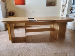 Mesa de madera extensible