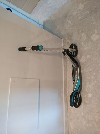 PATINETE AZUL ALTO (Estado Perfecto) )