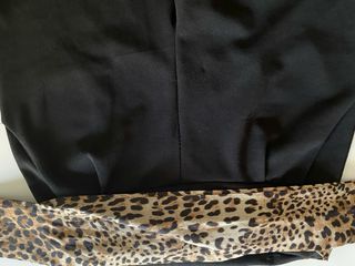 Pantalon negro con cinturos 