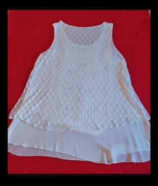 Blusa blanca de encaje