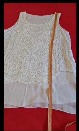 Blusa blanca de encaje