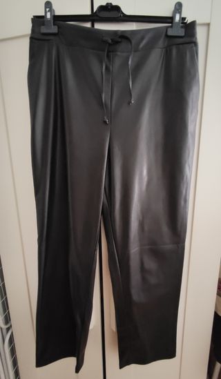 Pantalón polipiel negro High Spirtis