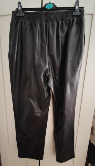 Pantalón polipiel negro High Spirtis