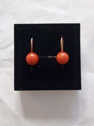 PENDIENTES ORO Y CORAL 