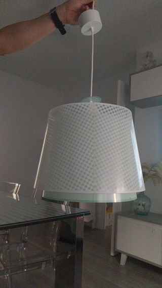 Lampara color verde agua y blanca