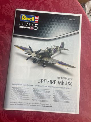 MAQUETA AVIÓN SPITFIRE MK IXC