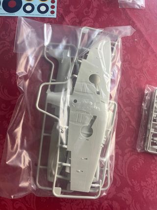 MAQUETA AVIÓN SPITFIRE MK IXC