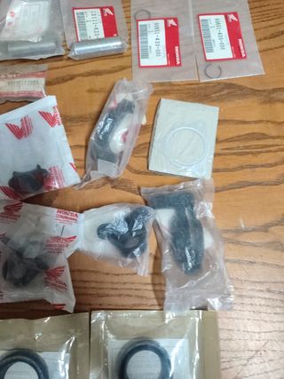 Lote piezas de Honda CR 124 R años 90