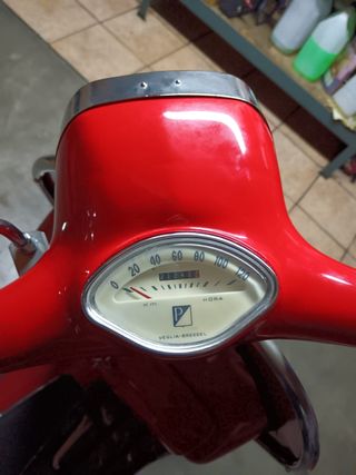 Vespa sprint 150cc año 1966.