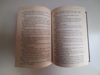 El club de las chaquetas Rojas.