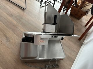 Affettatrice per salumi